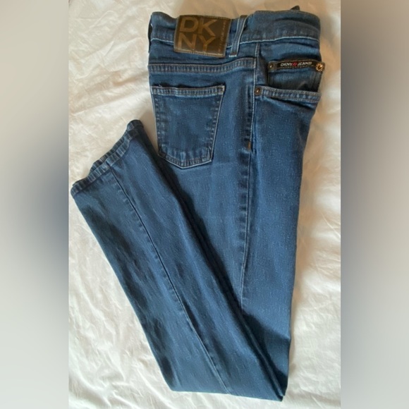 DNKY Sz-1R Previous Loved Good Condition Juniors Styled Skinny/LowCut/Flair - Picture 4 of 16